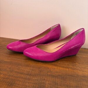 💚Seychelles Fuchsia Wedge Heels